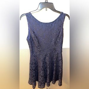 Speechless navy blue dress in a women’s large